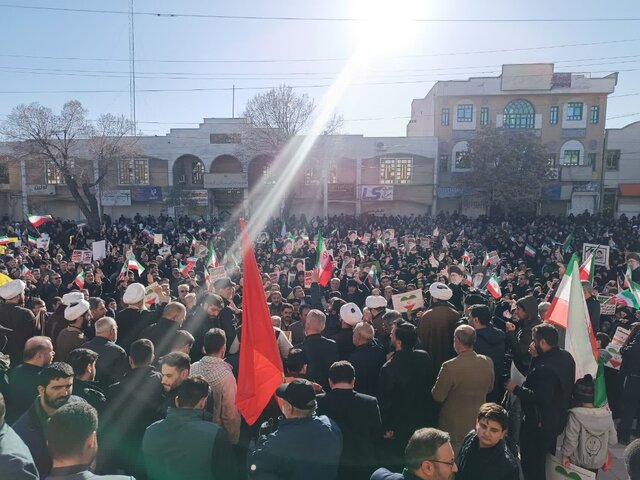 تجمع مردم کرمانشاه در سوگ شهادت رهبر انقلاب