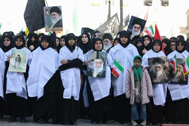 اجتماع بانوان زینبی در حسینیه ایران