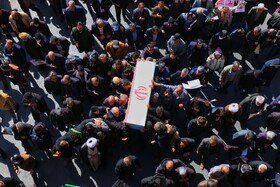 تشییع پیکر پنج شهید تجاوز آمریکایی صهیونی - همدان