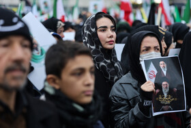 مراسم بیعت با سومین رهبر انقلاب - مشهد
