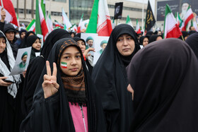 مراسم بیعت با سومین رهبر انقلاب - مشهد