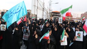 اجتماع بزرگ زینبیون کرمان در بیعت با رهبر انقلاب برگزار شد 