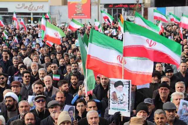بیعت مردم ملایر با رهبر جدید انقلاب اسلامی