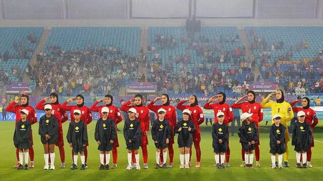 ایران با آغوش باز منتظر شماست! به خانه برگردید