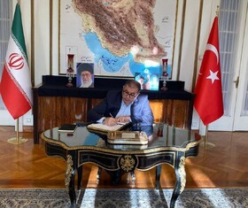 حضور هیاتی از حماس در سفارت کشورمان در آنکارا برای اعلام همبستگی با ایران