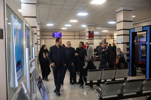 معاون اقتصادی استاندار همدان:همه شعب بانکی تا پایان سال بدون تعطیلی خدمت‌رسانی خواهند کرد