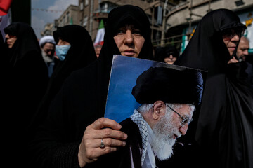 مراسم تشییع «علی لاریجانی»، «غلامرضا سلیمانی» و قهرمانان «ناو دنا»