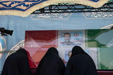 مراسم تشییع «علی لاریجانی»، «غلامرضا سلیمانی» و قهرمانان «ناو دنا»