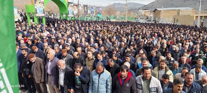 تشییع پیکر یک شهید حملات آمریکایی صهیونی در "ازندریان" ملایر