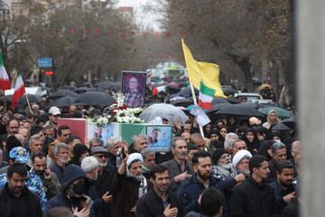 تشییع شهید همدانی ناو شکن  دنا وحید لطفی
