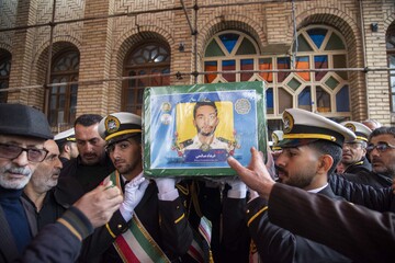 تشییع پیکر مطهر ۳ شهید «ناو دنا» - ساری