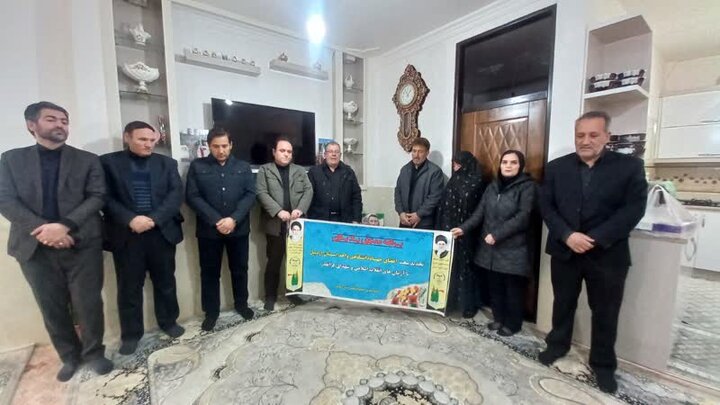 دیدار جهادگران جهاد دانشگاهی اردبیل با خانواده شهید جنگ رمضان