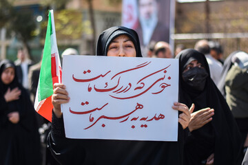 تشییع پیکر ۵ شهید تجاوز آمریکایی _ صهیونیستی در سمنان
