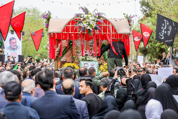 تشییع پیکر سردار شهید علی‌محمد نائینی - کاشان