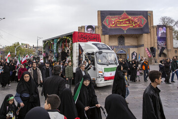 زنان و دختران ایران‌زمین پای کار انقلاب و نظام هستند