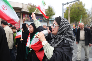 تشییع پیکر ۲ شهید تجاوز آمریکایی صهیونی - حرم مطهر حضرت سید علاءالدین حسین(ع)  شیراز