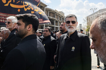 سید امیرحسین قاضی‌زاده هاشمی در تشییع پیکر شهید "سید اسماعیل خطیب" - مشهد