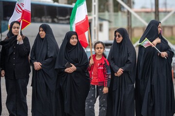 زنجیره انسانی خوزستانی‌ها دور نیروگاه رامین