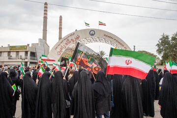 زنجیره انسانی خوزستانی‌ها دور نیروگاه رامین