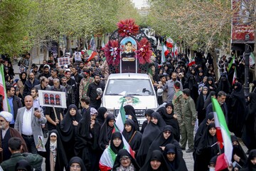 تشییع و تدفین پیکر شهید دانش آموز "محمد حسین دهقان" - قم