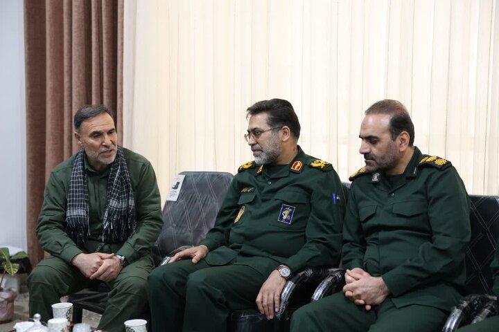 هم‌صدایی مسئولین دولت و نمایندگان مجلس، عامل مهمی در مقابله با استکبار است