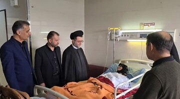 عیادت رئیس کل دادگستری فارس از مجروحان حمله هوایی به دادگستری لارستان