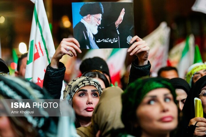 سینما، آینه وحدت و سپر دفاع از میهن