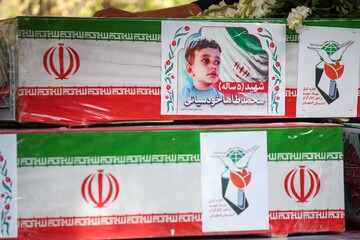 تشییع پیکر مطهر ۵۰ شهید جنگ رمضان - اصفهان