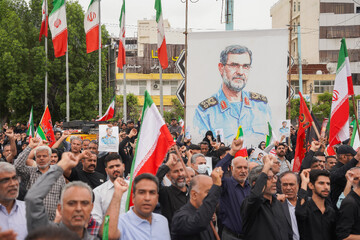 تشییع پیکر مطهر دریابان شهید «علیرضا تنگسیری» - بندرعباس