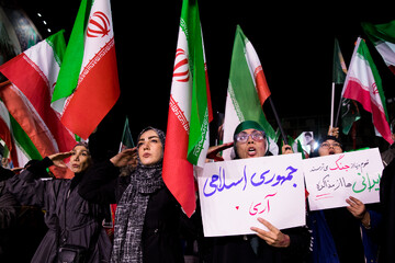 یک ایران هم نوا سرود ملی سردادند