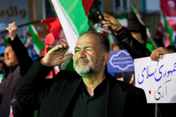 یک ایران هم نوا سرود ملی سردادند