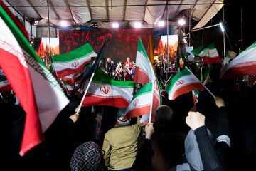 یک ایران هم نوا سرود ملی سردادند