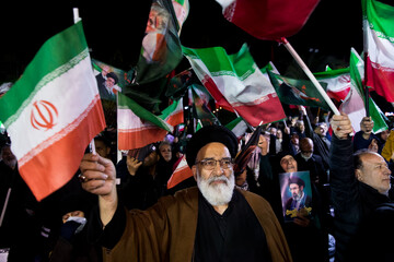 یک ایران هم نوا سرود ملی سردادند