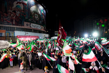 یک ایران هم نوا سرود ملی سردادند