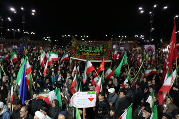 اجتماع مردم همدان در بزرگداشت روز جمهوری اسلامی و حمایت از مدافعان وطن