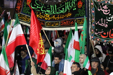 اجتماع مردم همدان در بزرگداشت روز جمهوری اسلامی و حمایت از مدافعان وطن
