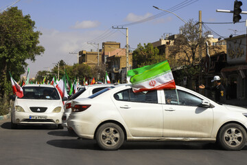 کاروان خودرویی «ایران ۴۵» در کرمان
