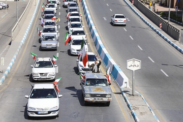 کاروان خودرویی «ایران ۴۵» در کرمان