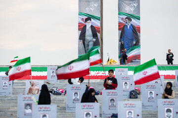 بزرگداشت روز جمهوری اسلامی