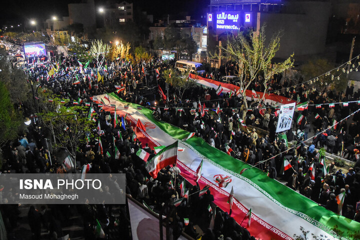 طنین ندای الله اکبر و سرود ملی در سی و یکمین تجمع شب های اقتدار مردم سمنان