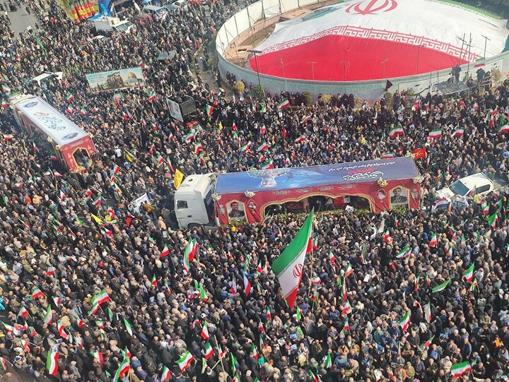 مراسم تشییع پیکر شهیدان «تنگسیری» و «اسحاقی» برگزار شد