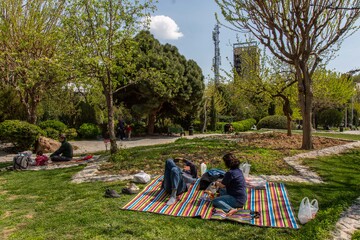 سیزده‌بدر زیر سایه جنگ؛ از آشتی با طبیعت تا بیداری ملی