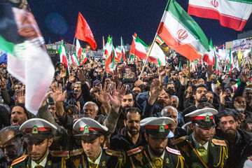 وداع با پیکر مطهر سرلشکر شهید "عبدالرحیم موسوی" - قم