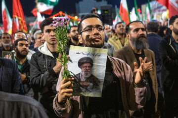 وداع با پیکر مطهر سرلشکر شهید "عبدالرحیم موسوی" - قم