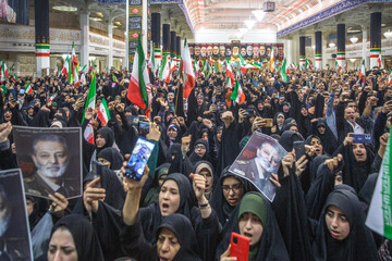 وداع با پیکر مطهر سرلشکر شهید "عبدالرحیم موسوی" - قم