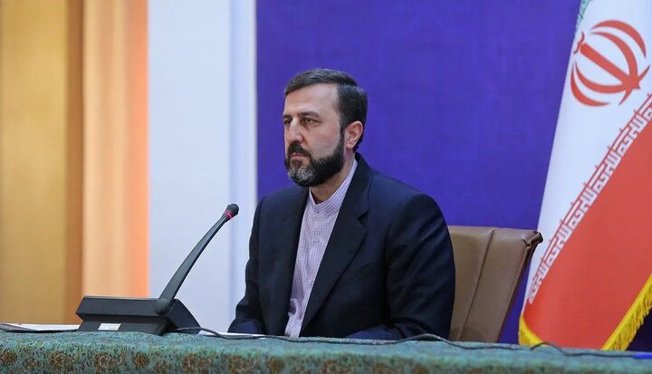 غریب‌آبادی: تا زمانی که منافع ملی ایران کاملاً تضمین نشود، هیچ تفاهمی امضا نمی‌شود