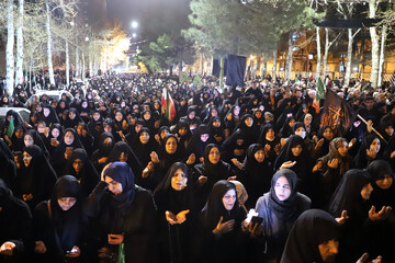 برپایی نماز استغاثه گروهی در تجمع شبانه مردم  -کرمانشاه