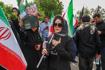 تشییع و خاکسپاری پیکر شهید دریابان تنگسیری در آبادان
