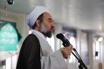امام جمعه زاهدان: پاسخ به دشمن باید بازدارنده باشد