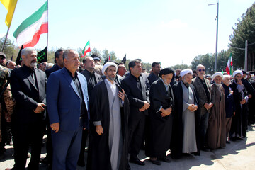 تشییع پیکر شهیدان اورادی و میری در بیرجند